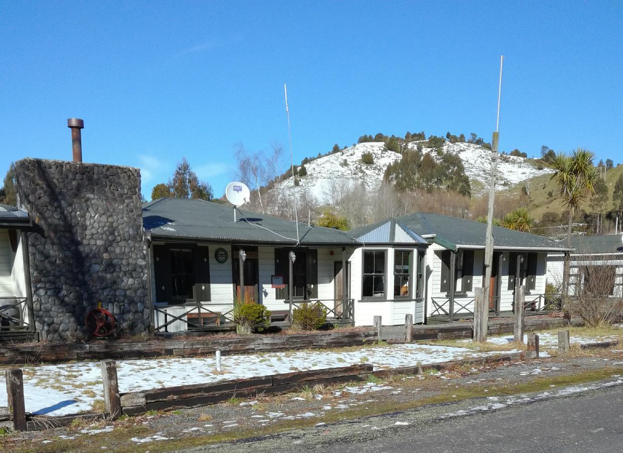 Slalom Lodge Raurimu Buitenkant foto